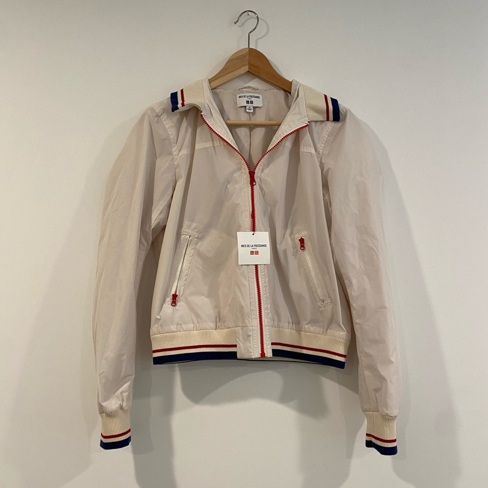 💕SOLD💕 NWT Uniqlo Off White windbreaker jacket